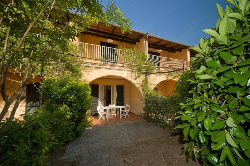 Nisportino Domus Aparthotel Nisporto Exterior foto